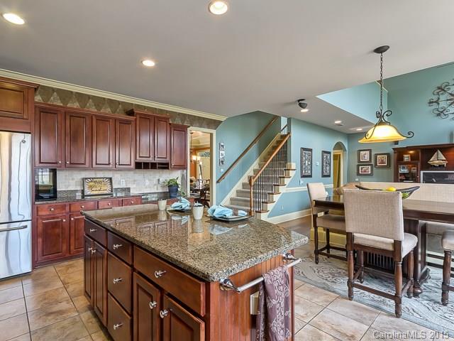 The Chimneys of Marvin - Residential