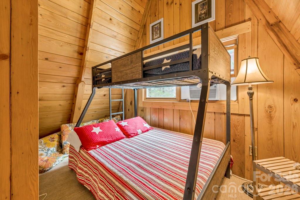 Hound Ears - Residential