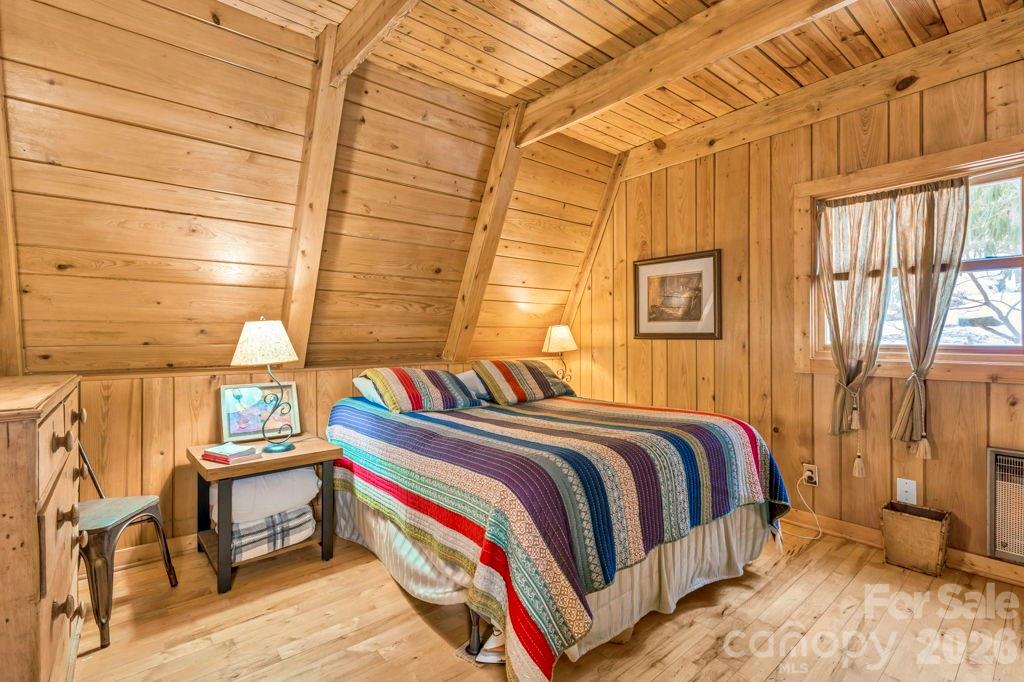 Hound Ears - Residential