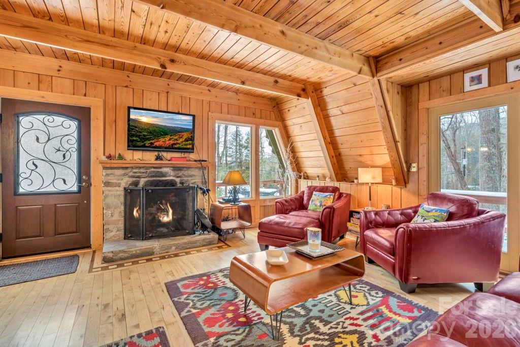 Hound Ears - Residential