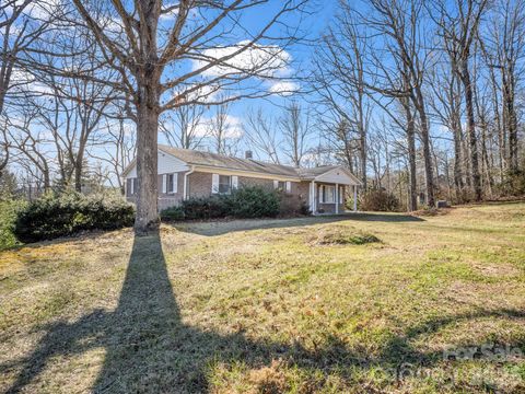 755 Mount Olivet Road Zirconia NC 28790
