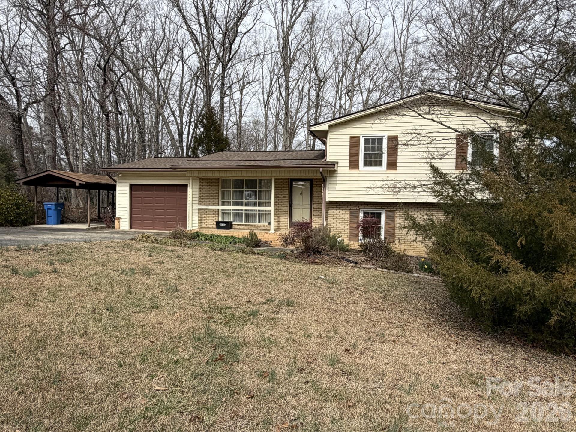 2033 Sprucewood Street