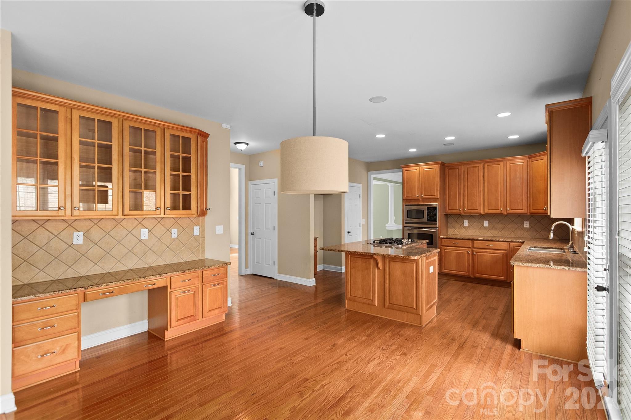 Macaulay - Residential