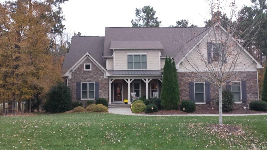 Rare opportunity to live in desirable Heron Cove. Lake access, Canoe put in, lakeside gazebo, community swimming pool. Just over the Buster Boyd Bridge easy access to Charlotte. Kept neat as a pin and move in ready. The warmth of home embraces you as soon as you come through the door. Sit by the cozy fireplace or enjoy the screened porch. Master suite on the first floor! Bonus/Bed comes complete with a wet bar. Why wait to build, don't miss this rare chance to move right in and call it home.