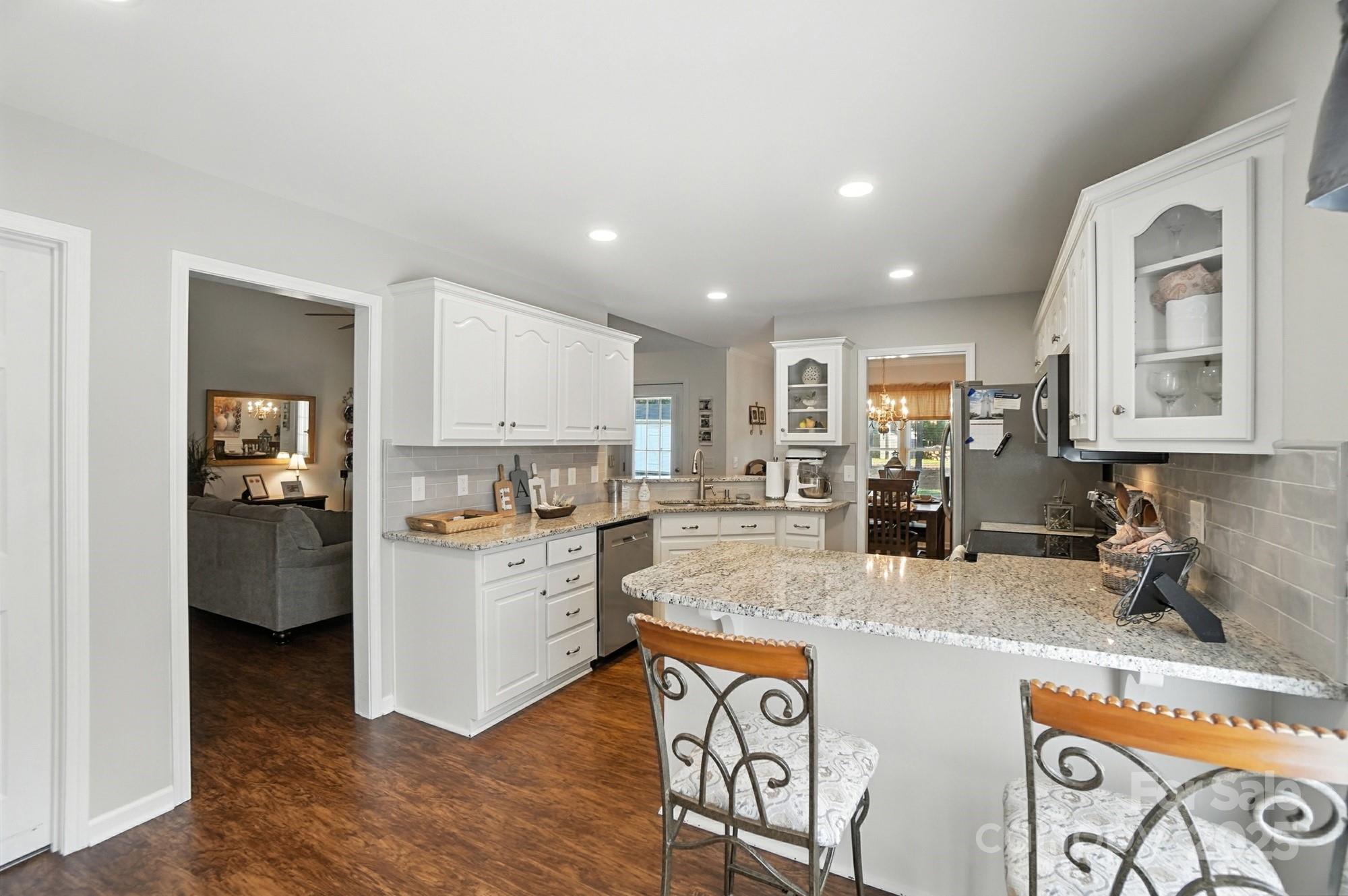 8877 Oldenburg Drive