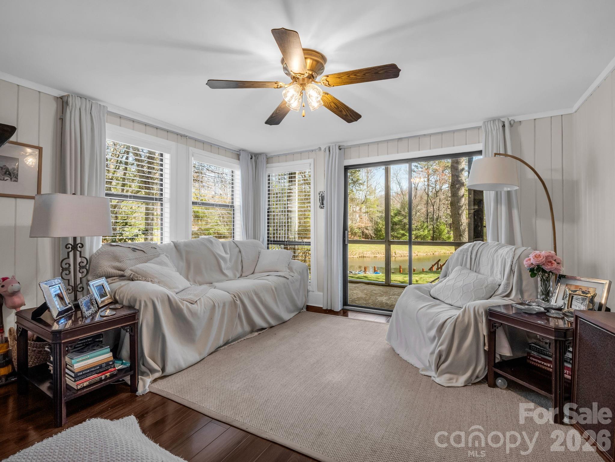 Connestee Falls - Residential