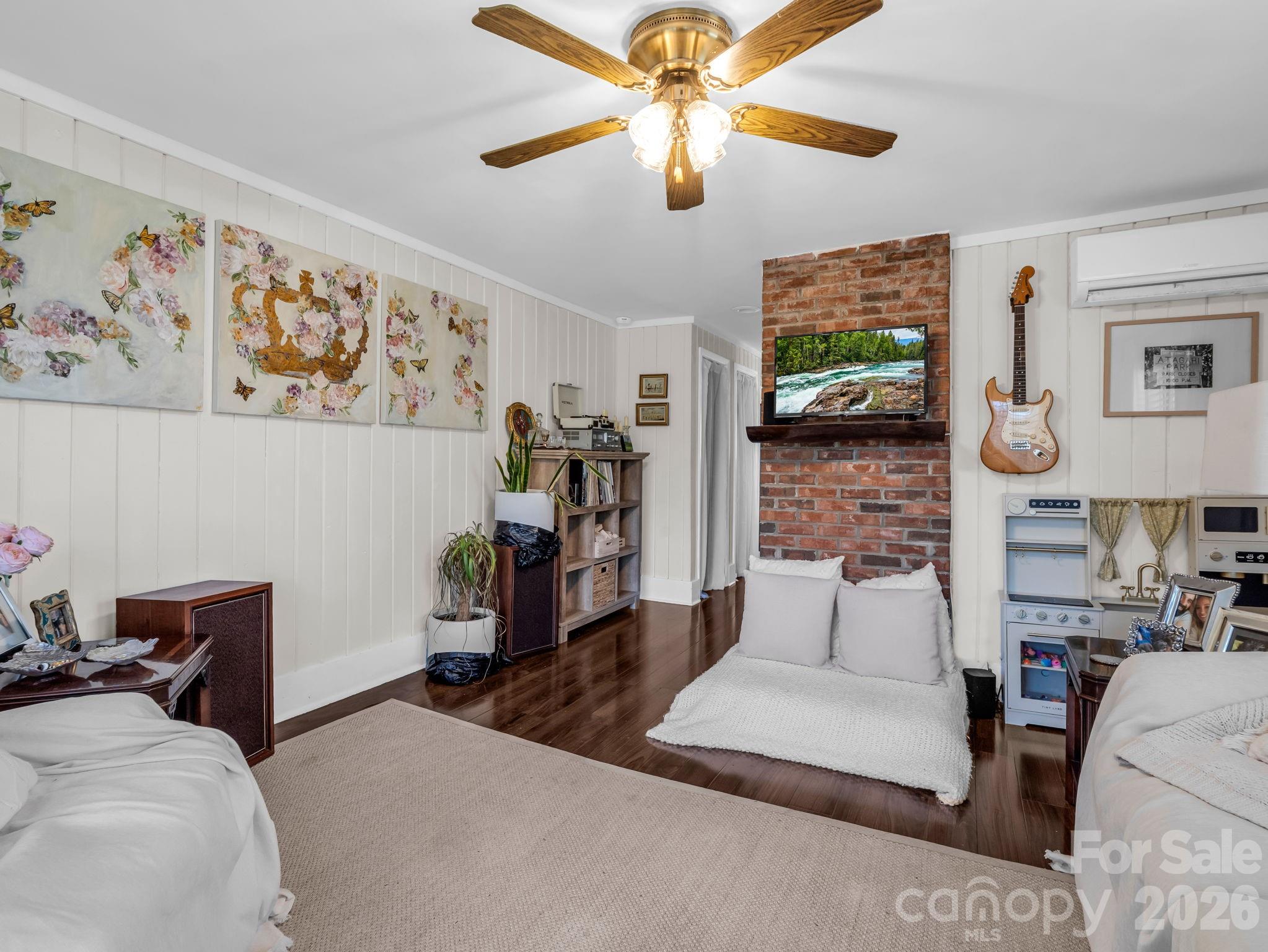 Connestee Falls - Residential