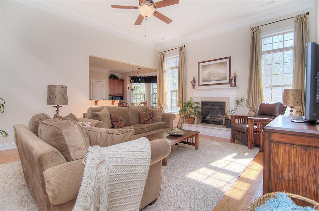 Tega Cay - Residential