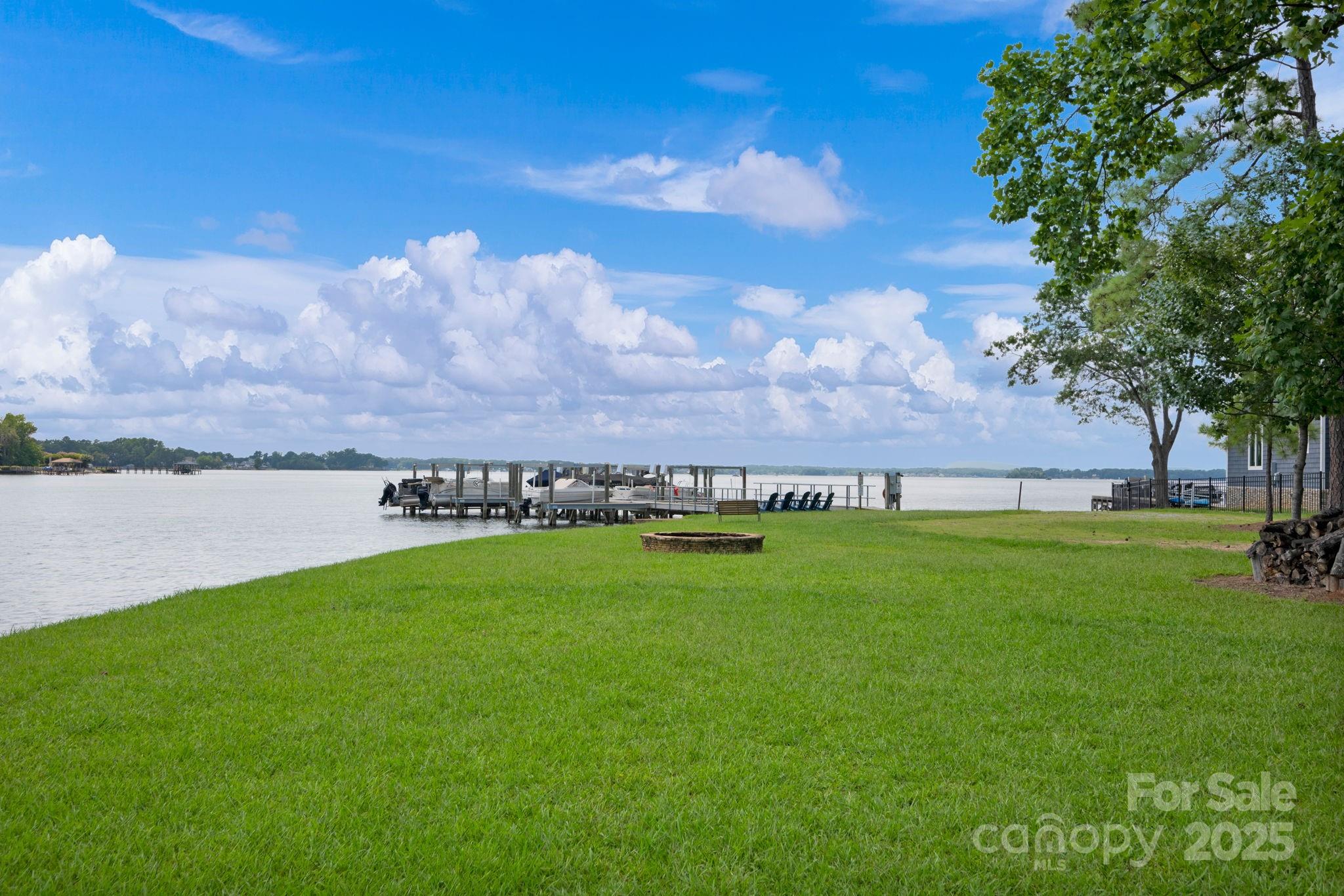 Diane Shores - Residential