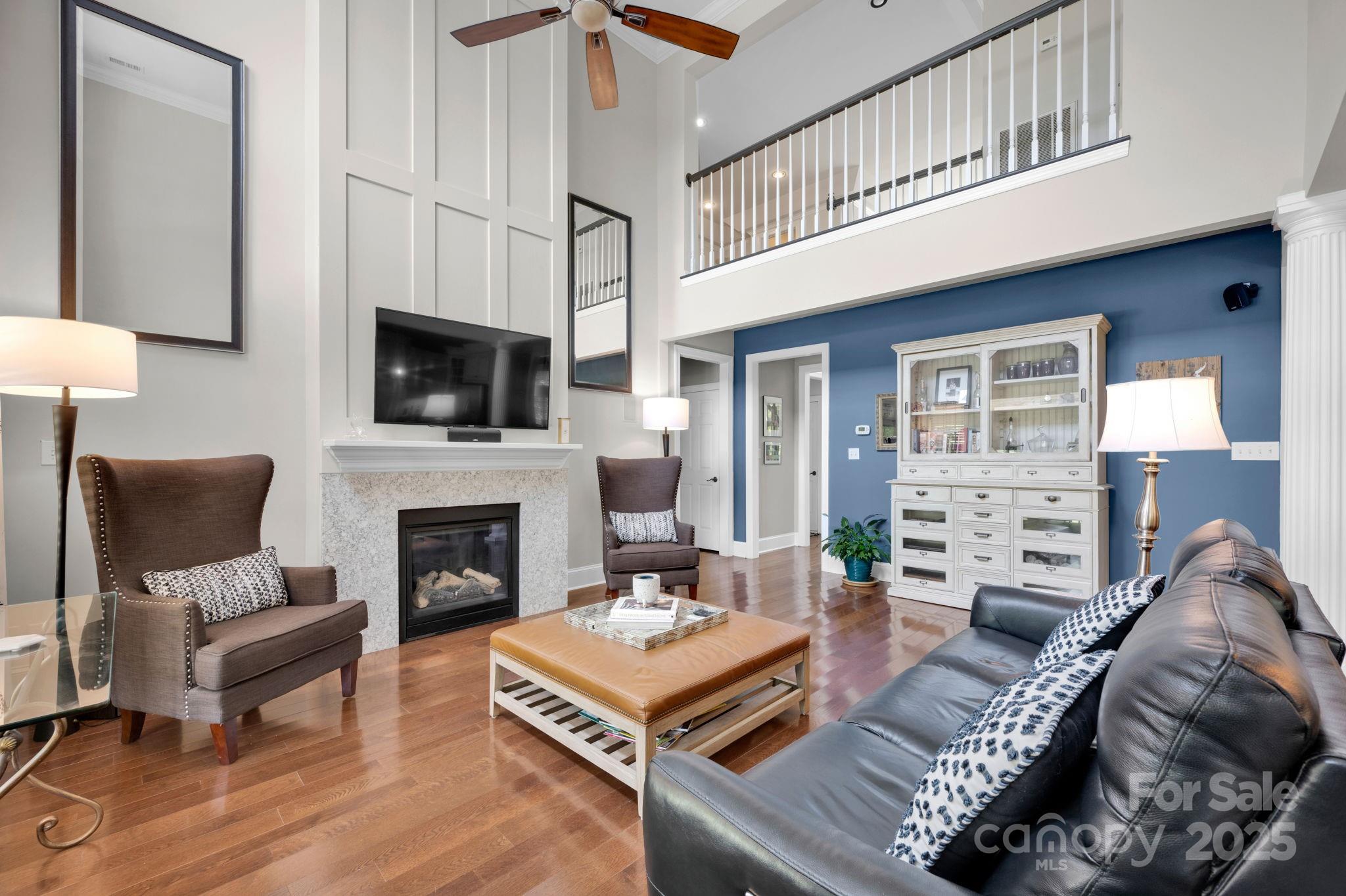 Diane Shores - Residential