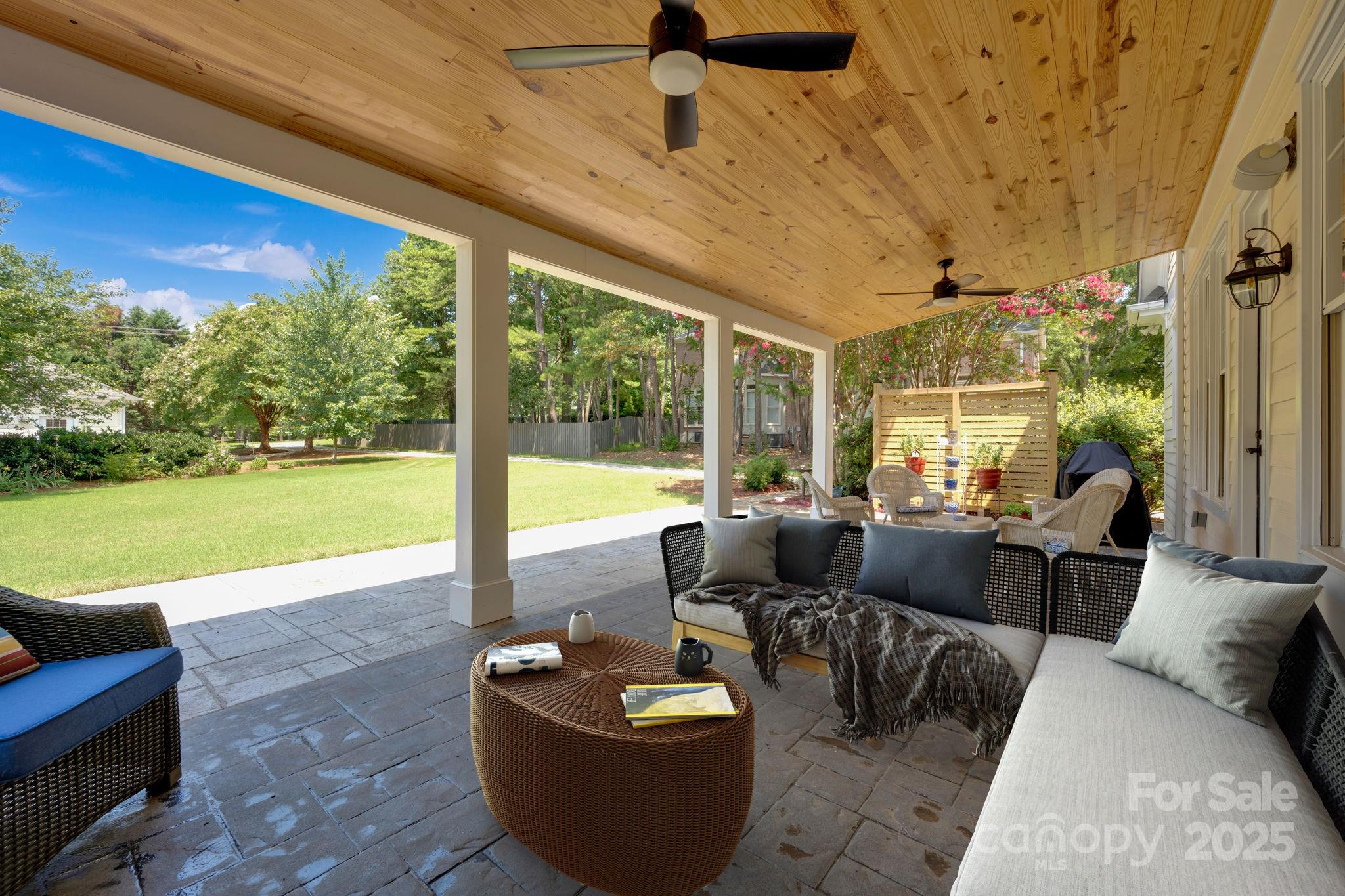 Diane Shores - Residential