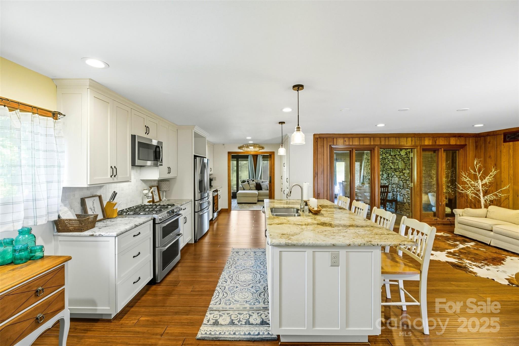 1515 Heatherloch Drive