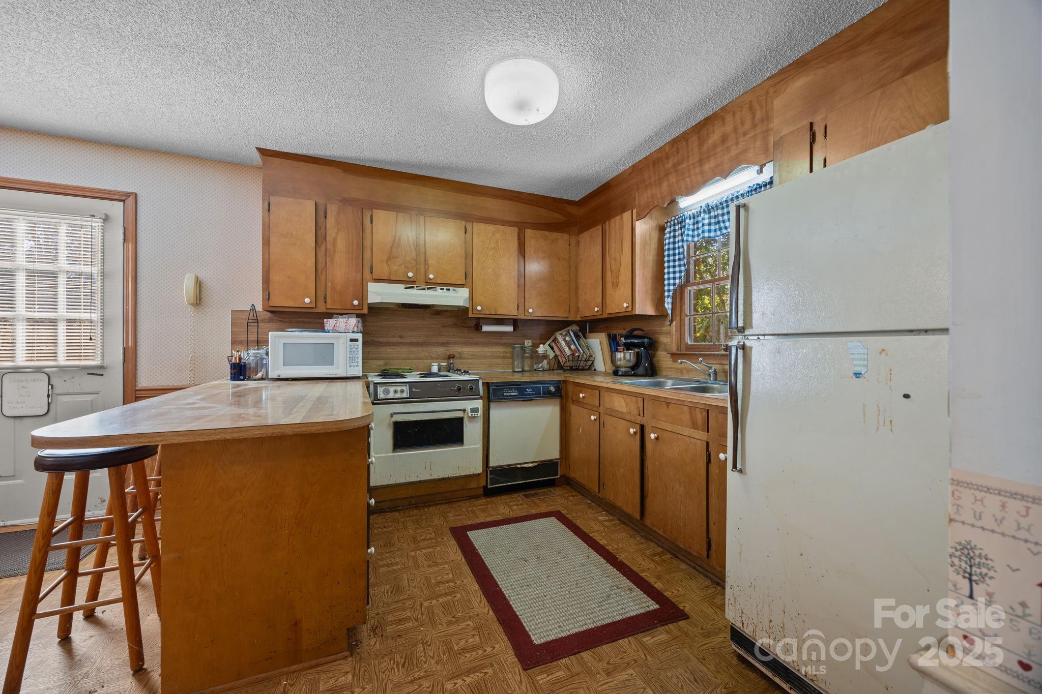 720 Bee Tree Road