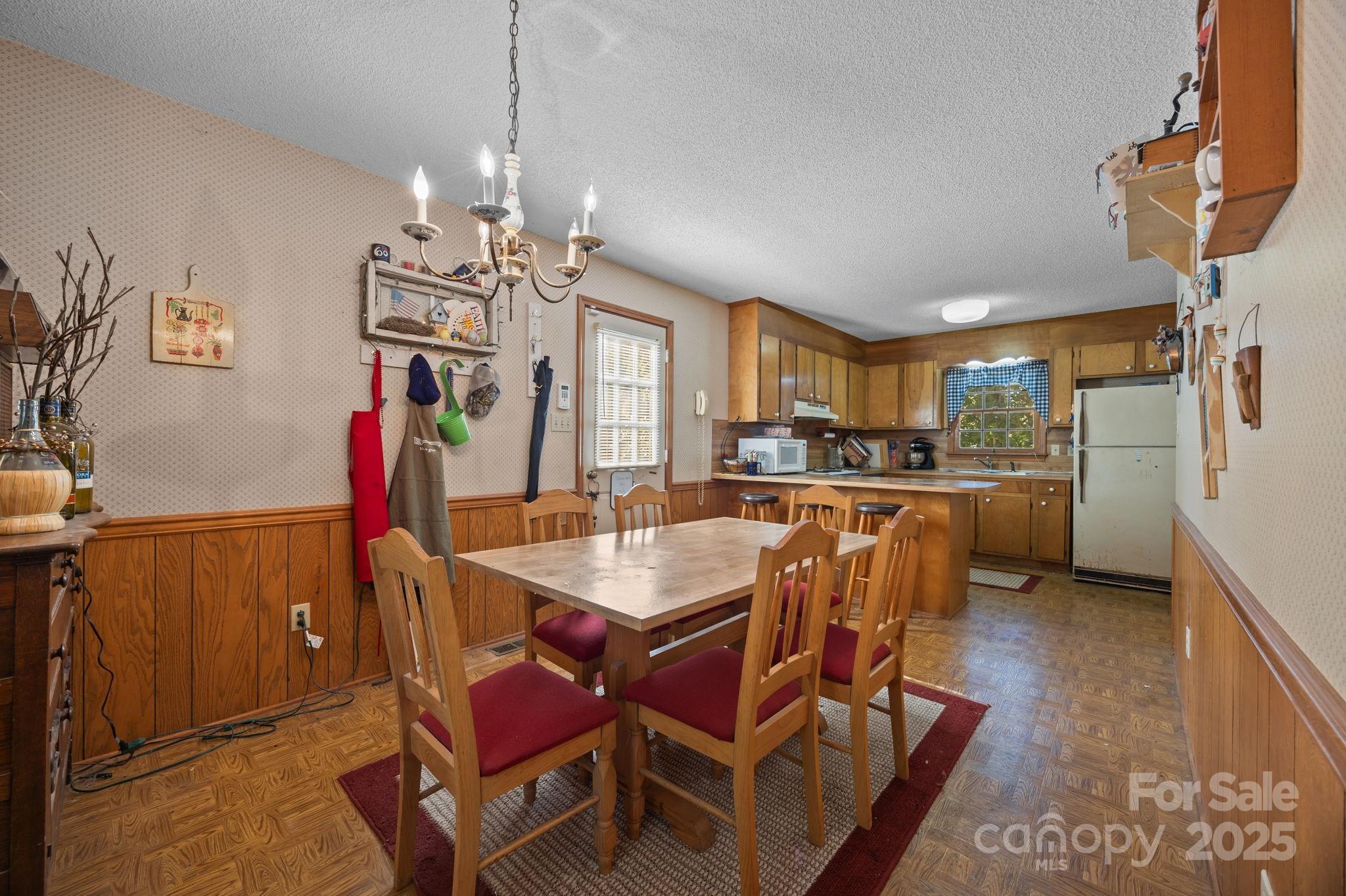 720 Bee Tree Road