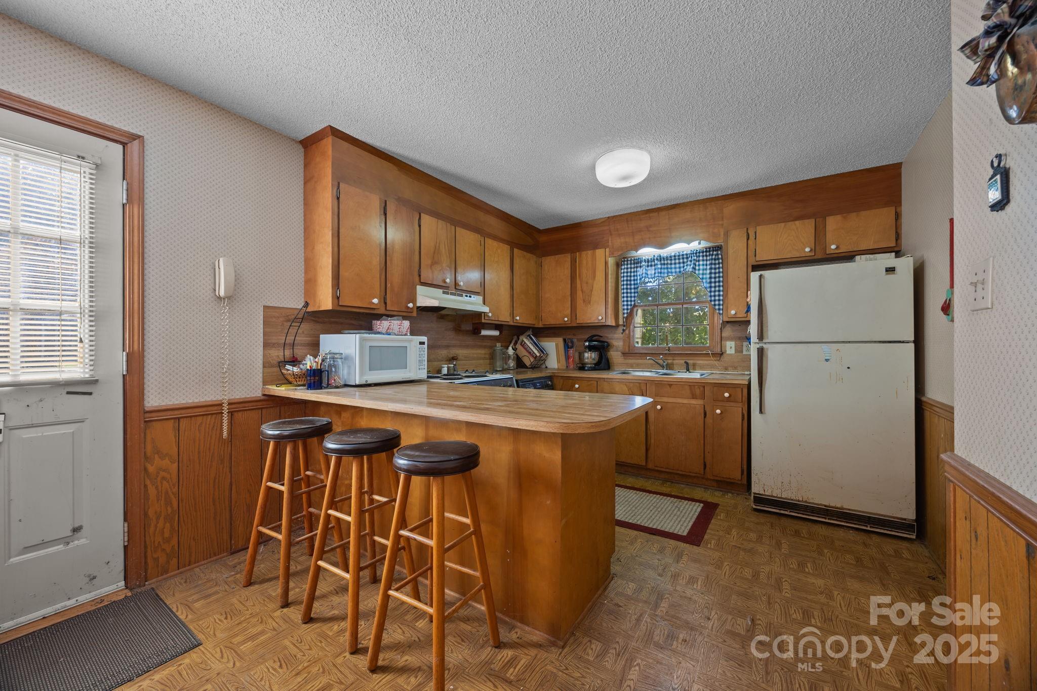 720 Bee Tree Road