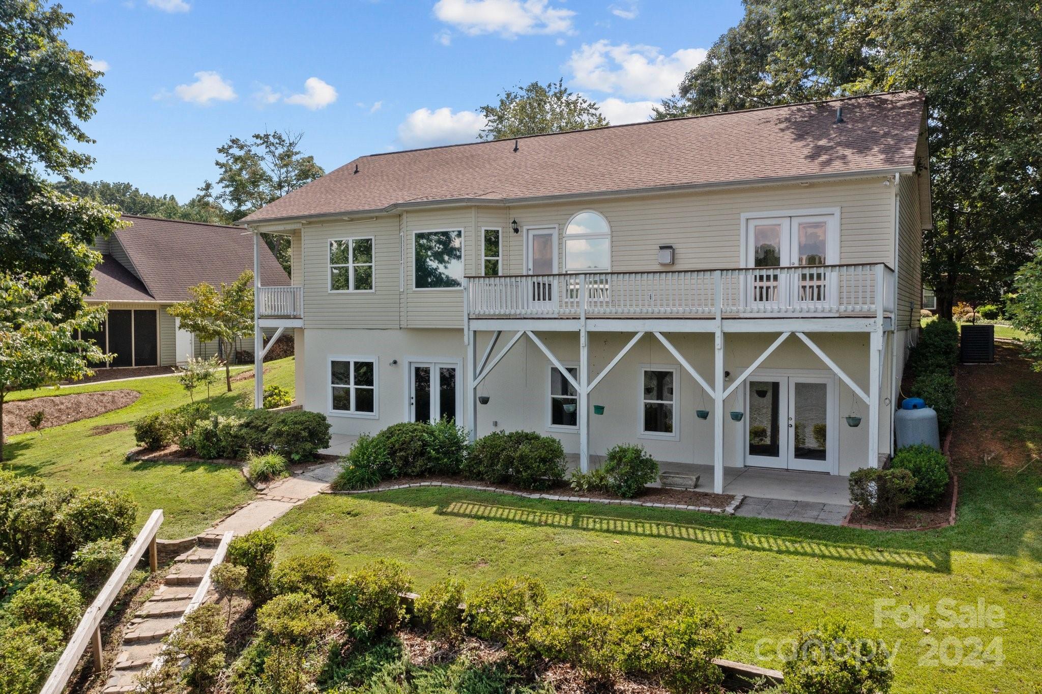 Bay Pointe - Residential