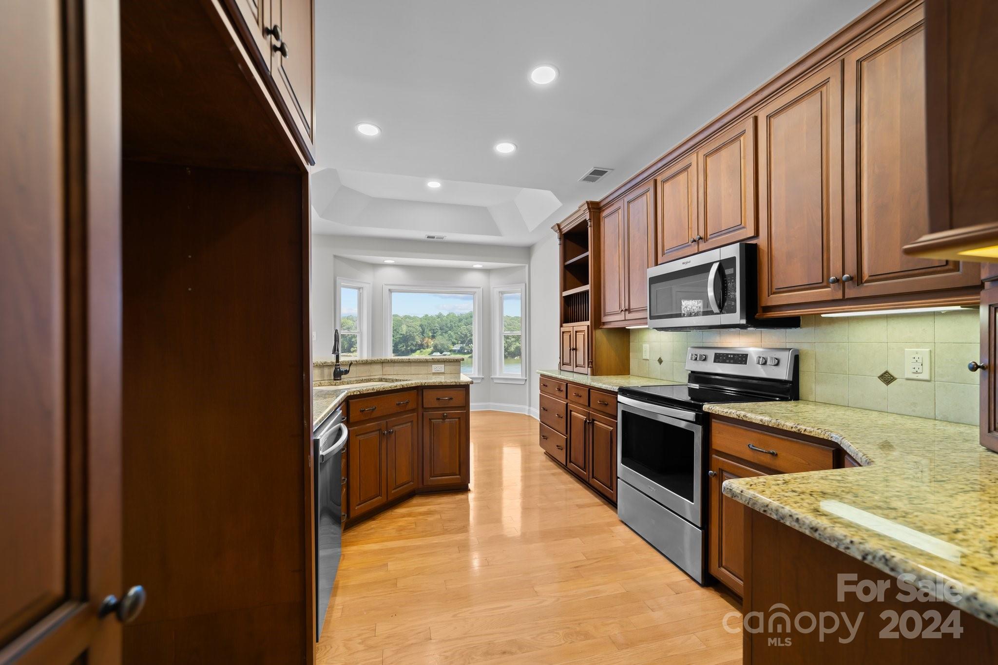 Bay Pointe - Residential