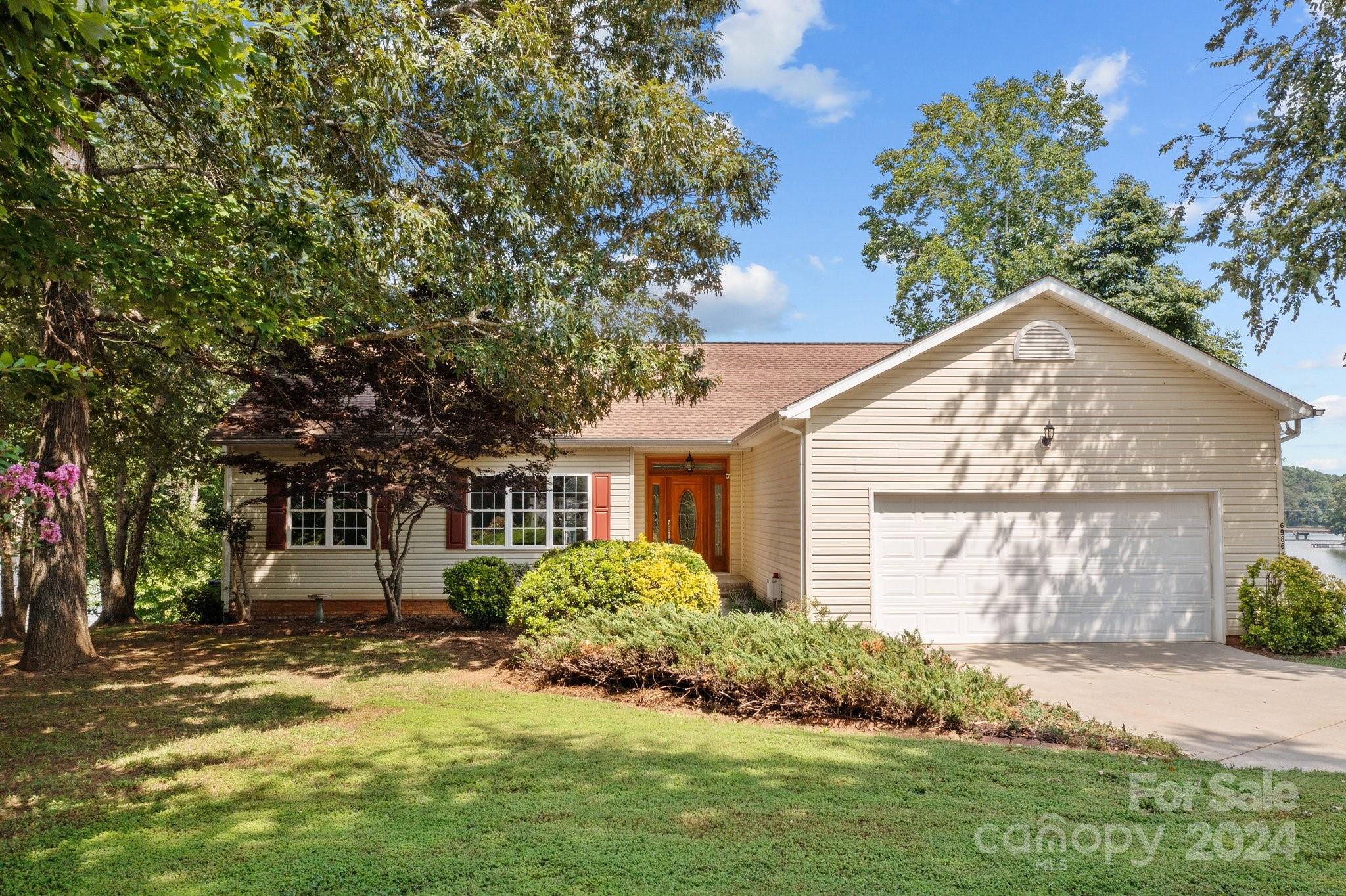 Bay Pointe - Residential