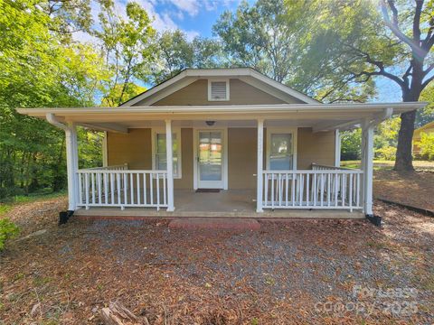 Photo of 6727 Martha Melvin Road, Harrisburg, NC 28075 (MLS # 4302086)