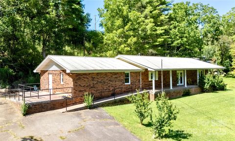 208 Murdock Road Bakersville NC 28705