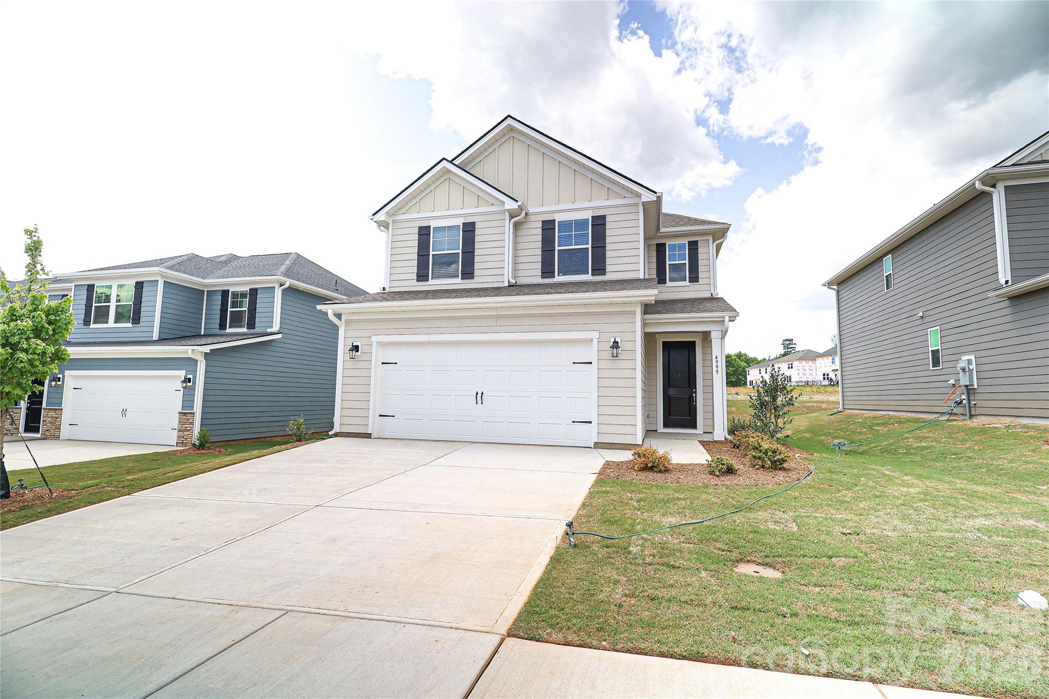 4999 Twin River Drive