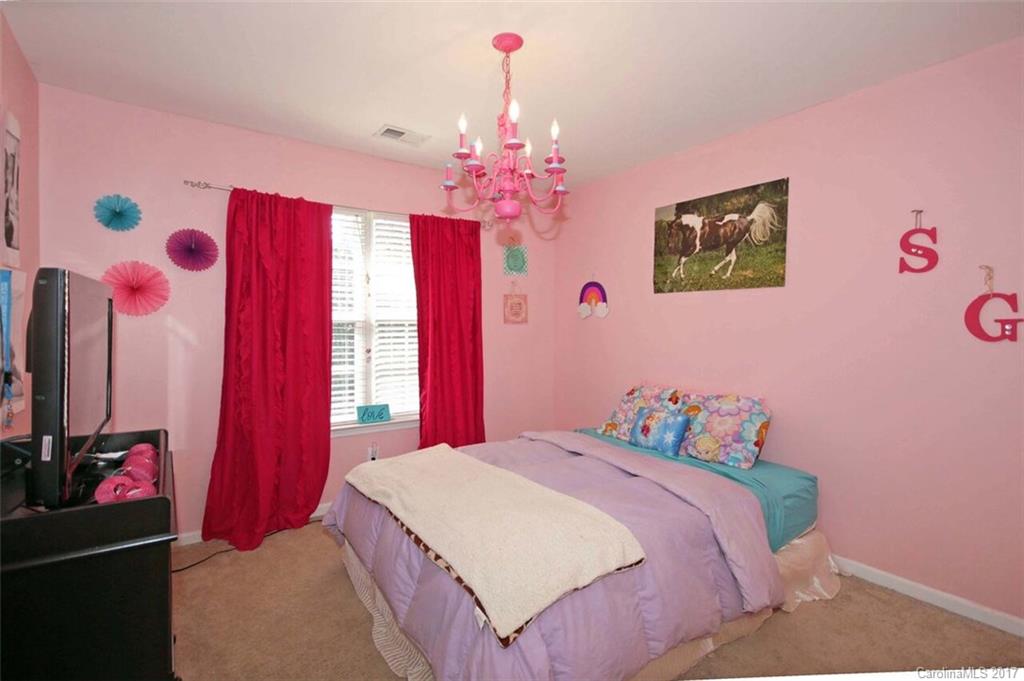 Tall Oaks - Residential