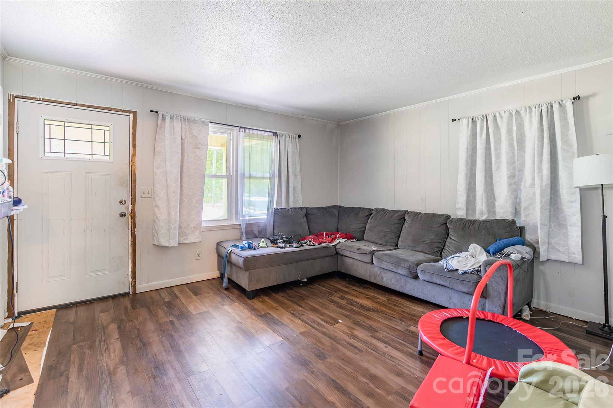 1820 Brian Kelly Lane