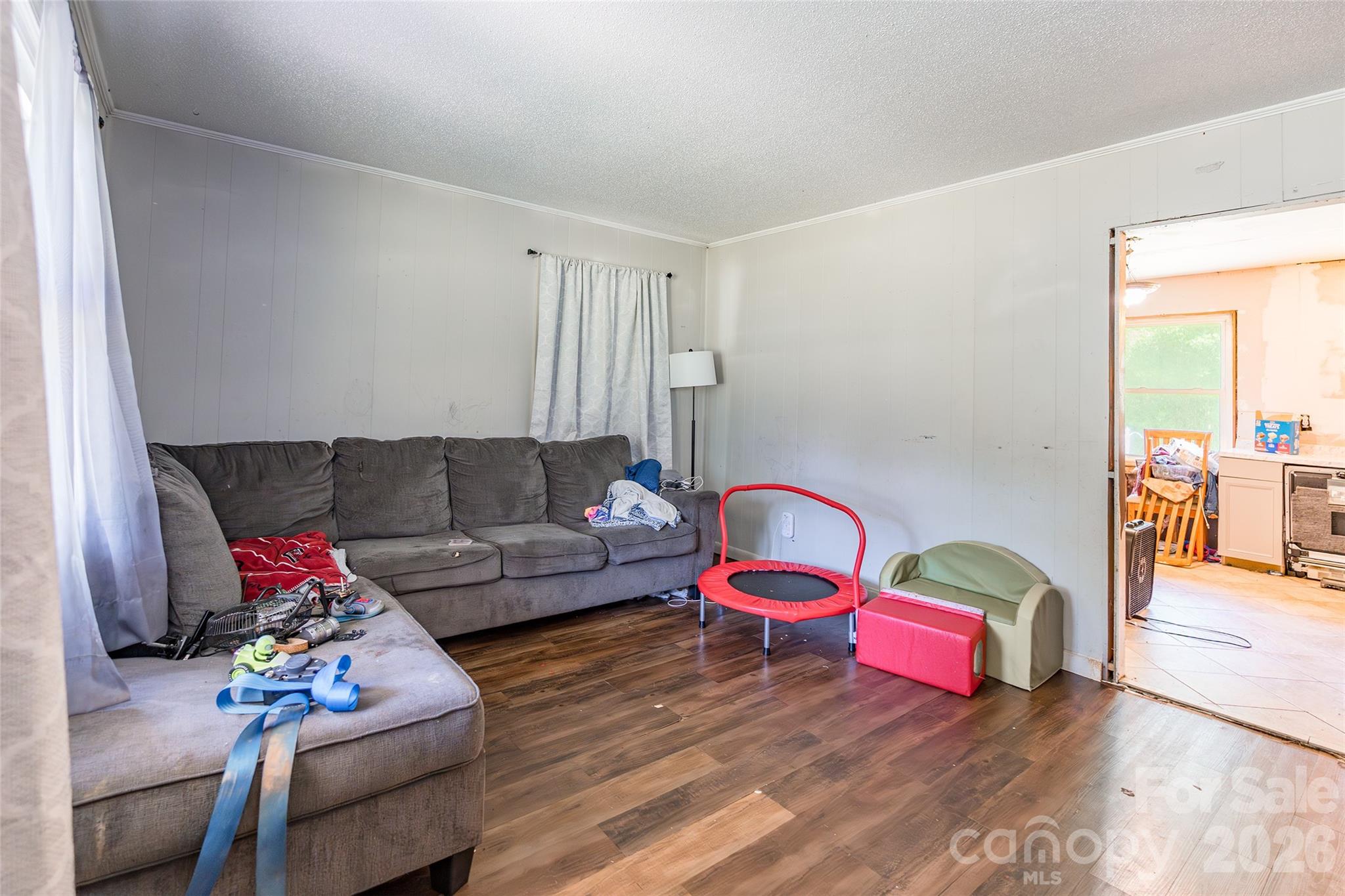 1820 Brian Kelly Lane