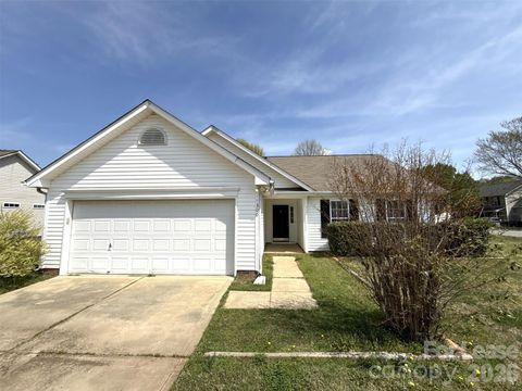 Photo of 14300 Menifee Drive, Huntersville, NC 28078 (MLS # 4362705)