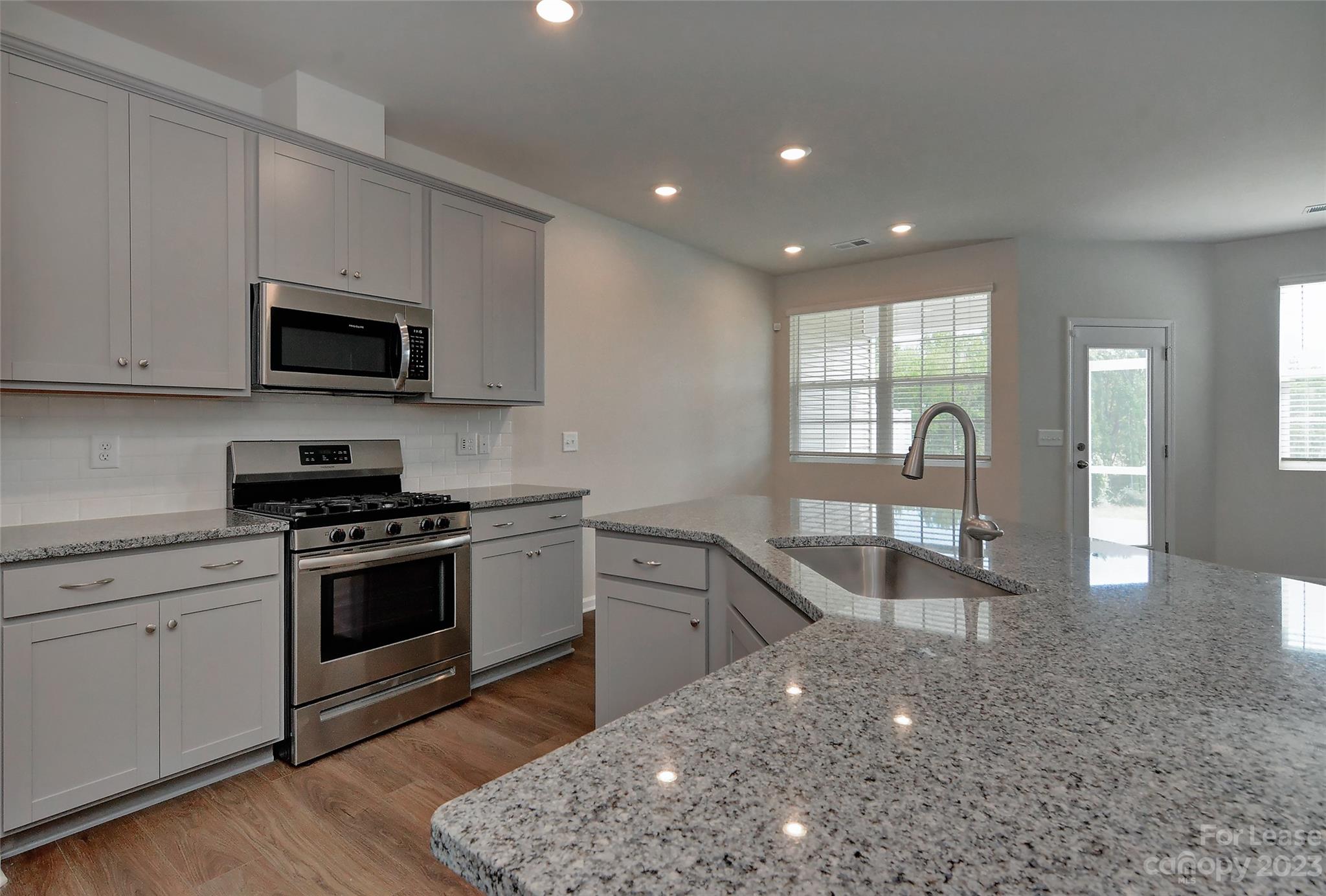 Chateau - Residential Lease