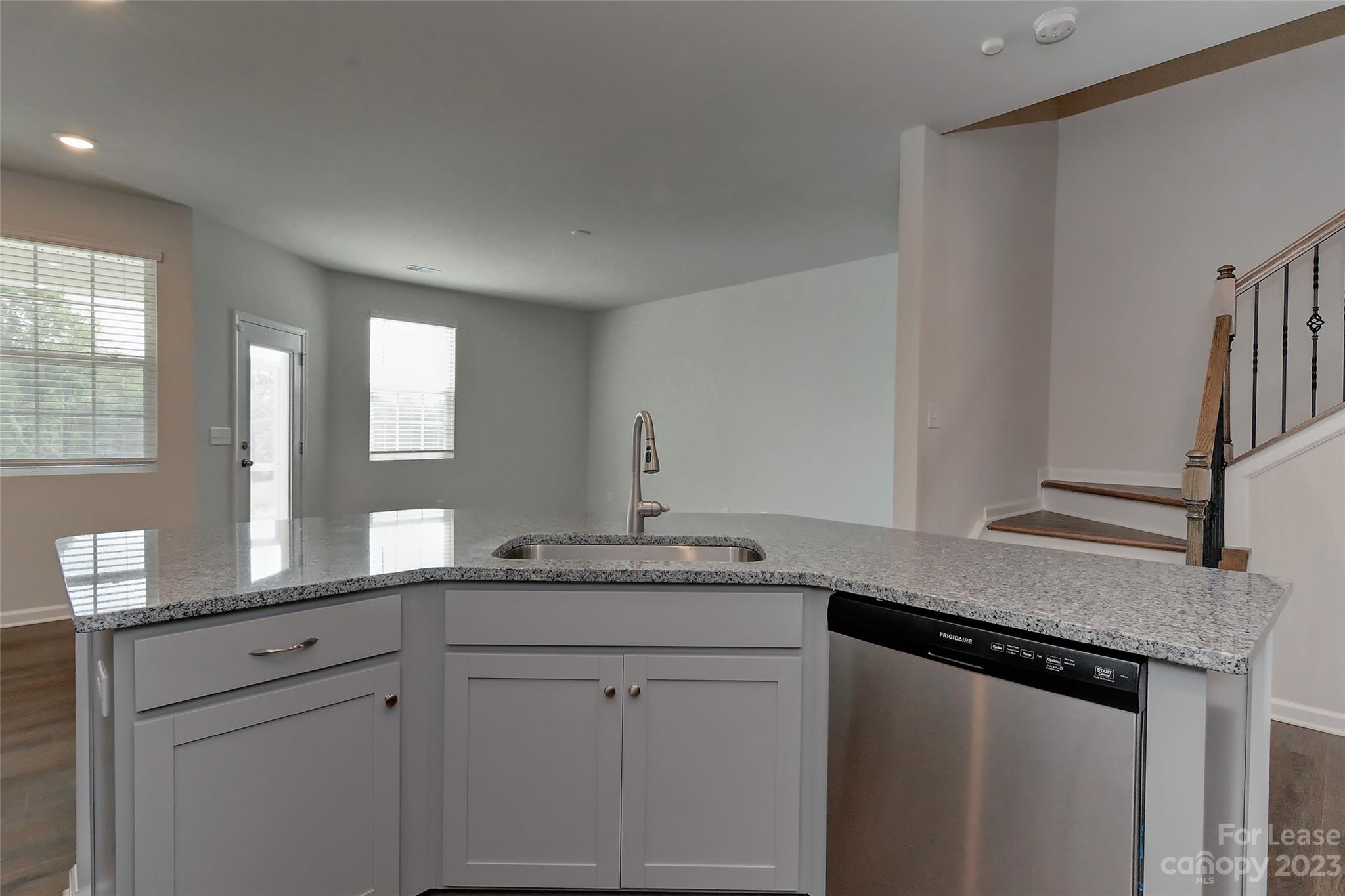 Chateau - Residential Lease