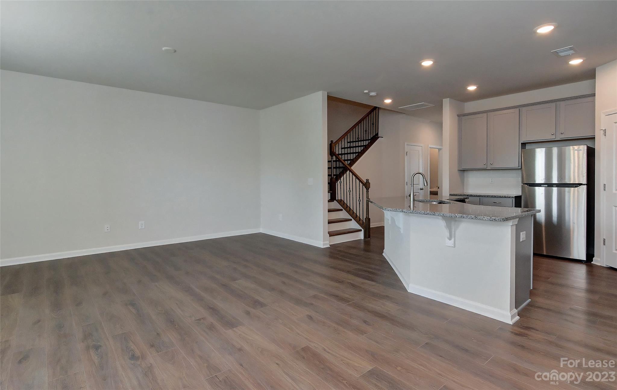 Chateau - Residential Lease