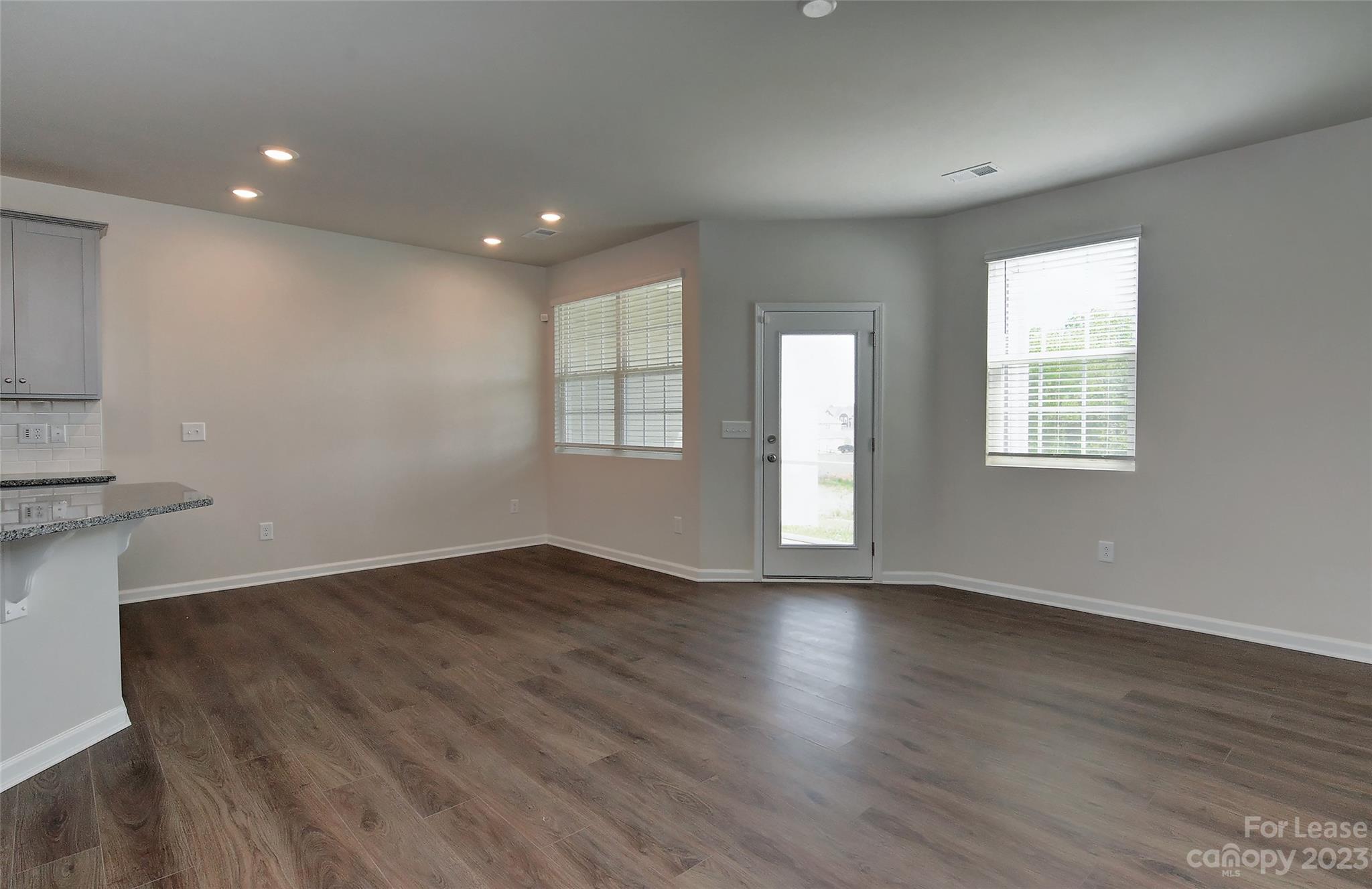 Chateau - Residential Lease