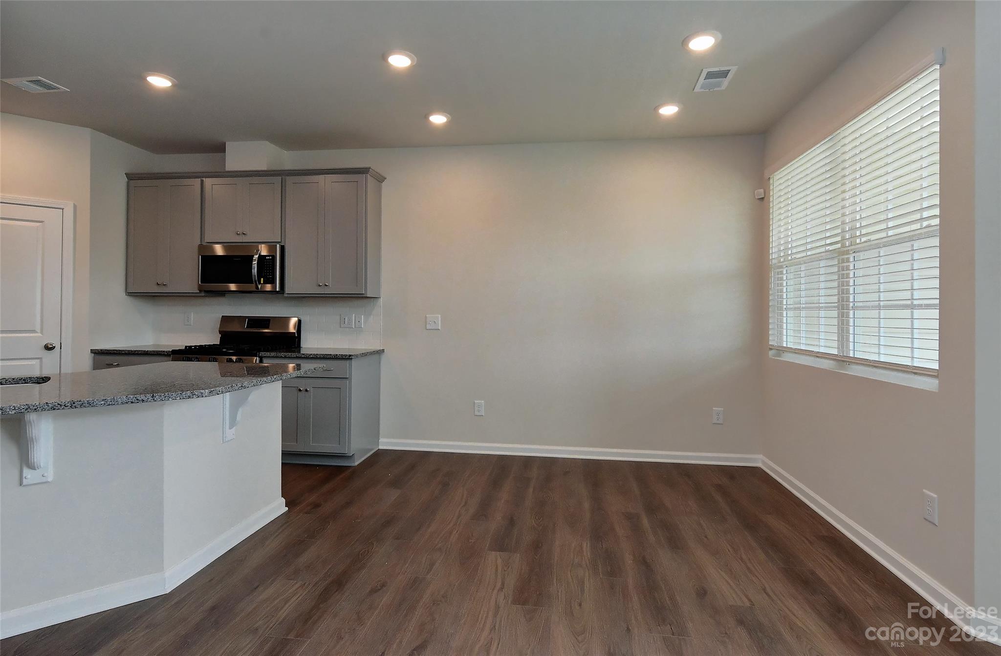 Chateau - Residential Lease