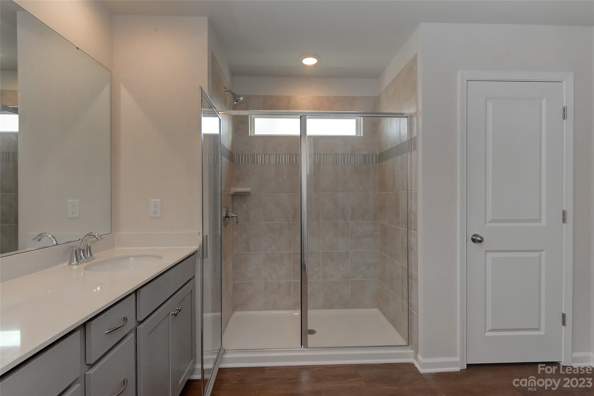 Chateau - Residential Lease