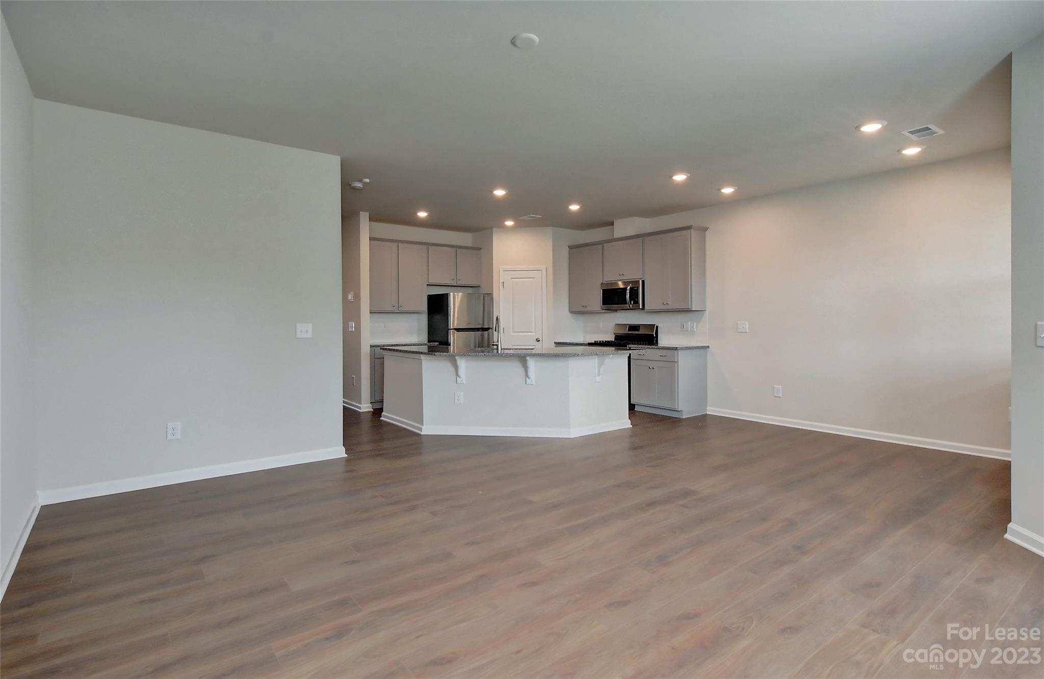 Chateau - Residential Lease