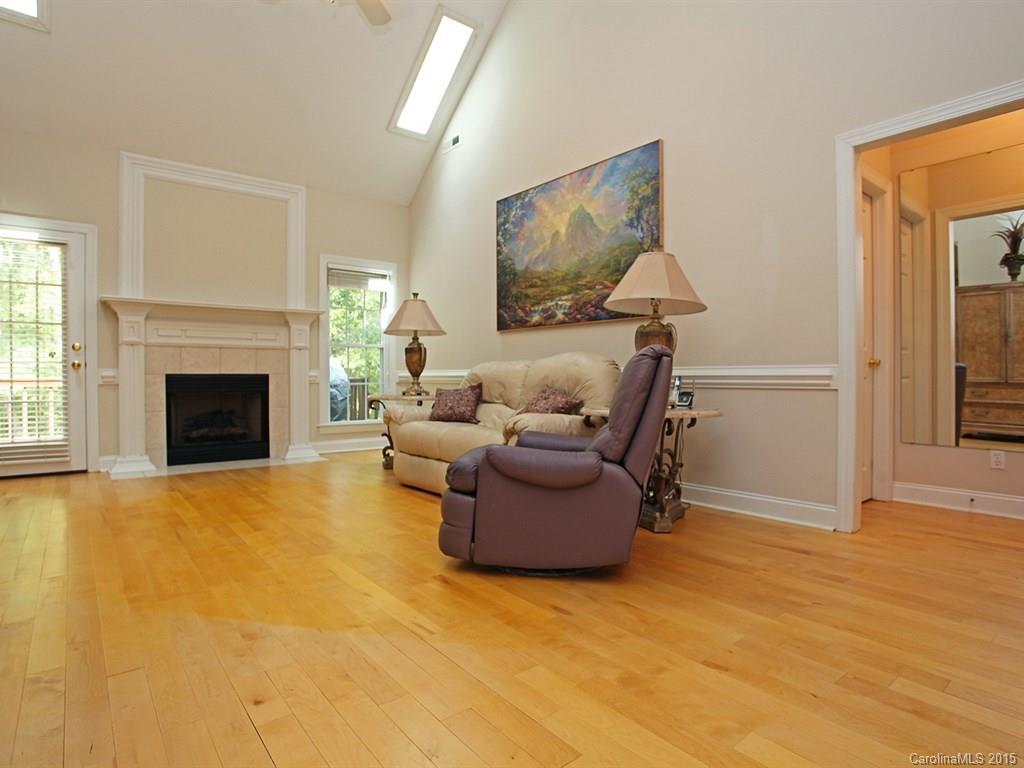 Tega Cay - Residential