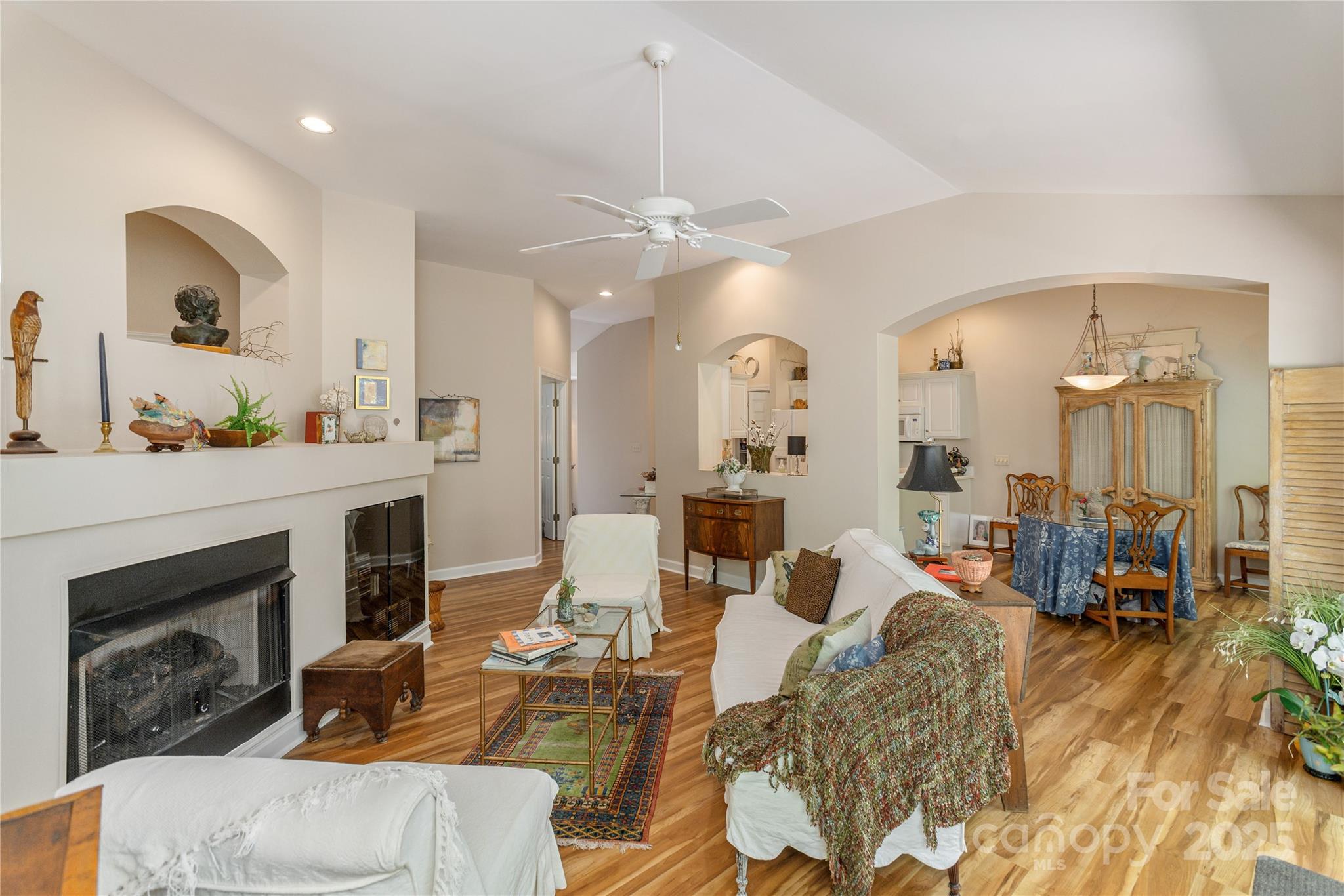 73 Ridgetop Circle 302