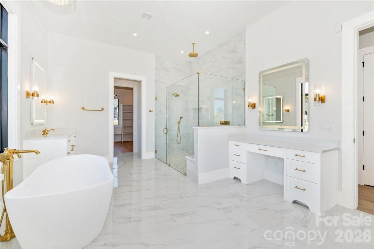 Twin Lakes - Residential