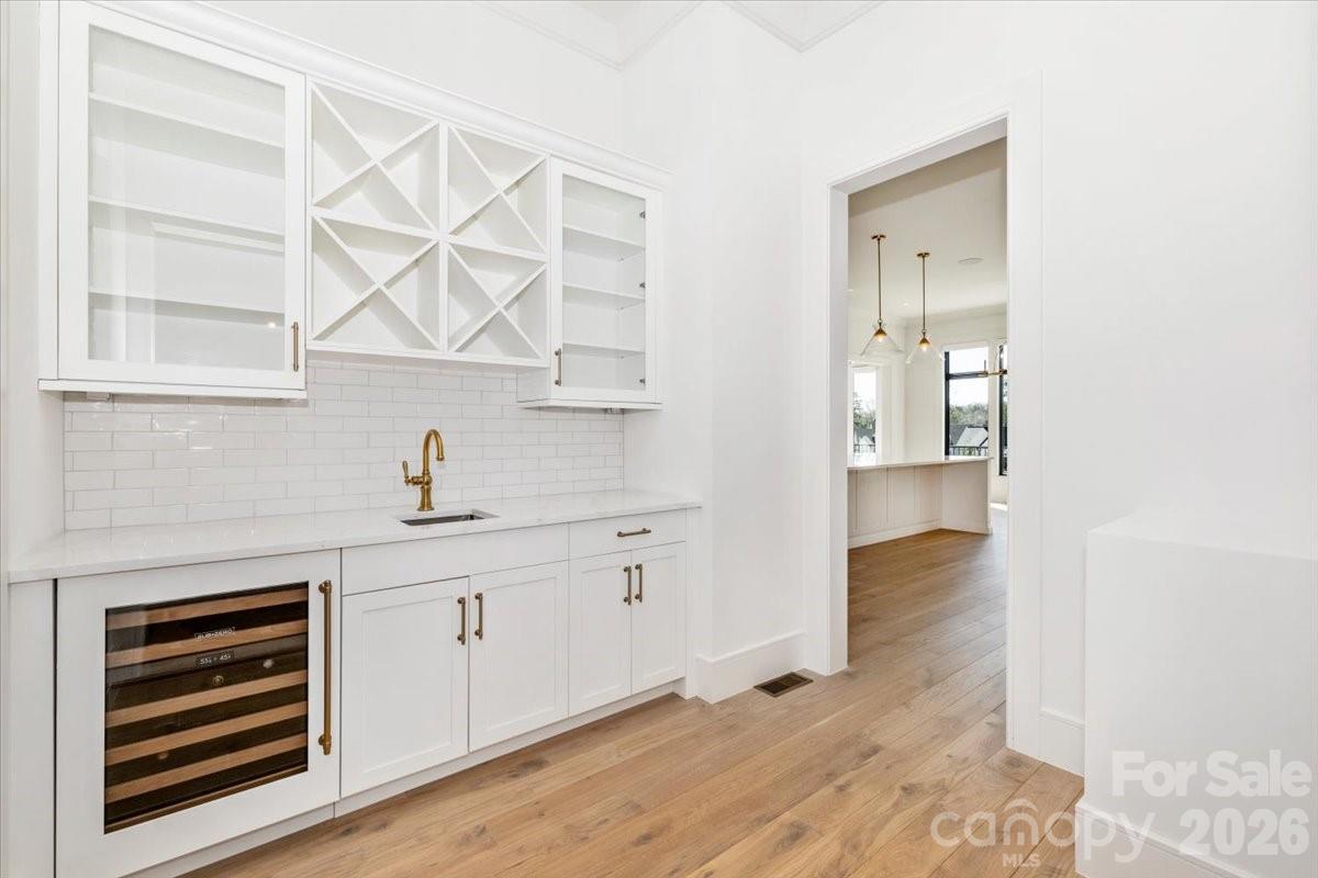 Twin Lakes - Residential