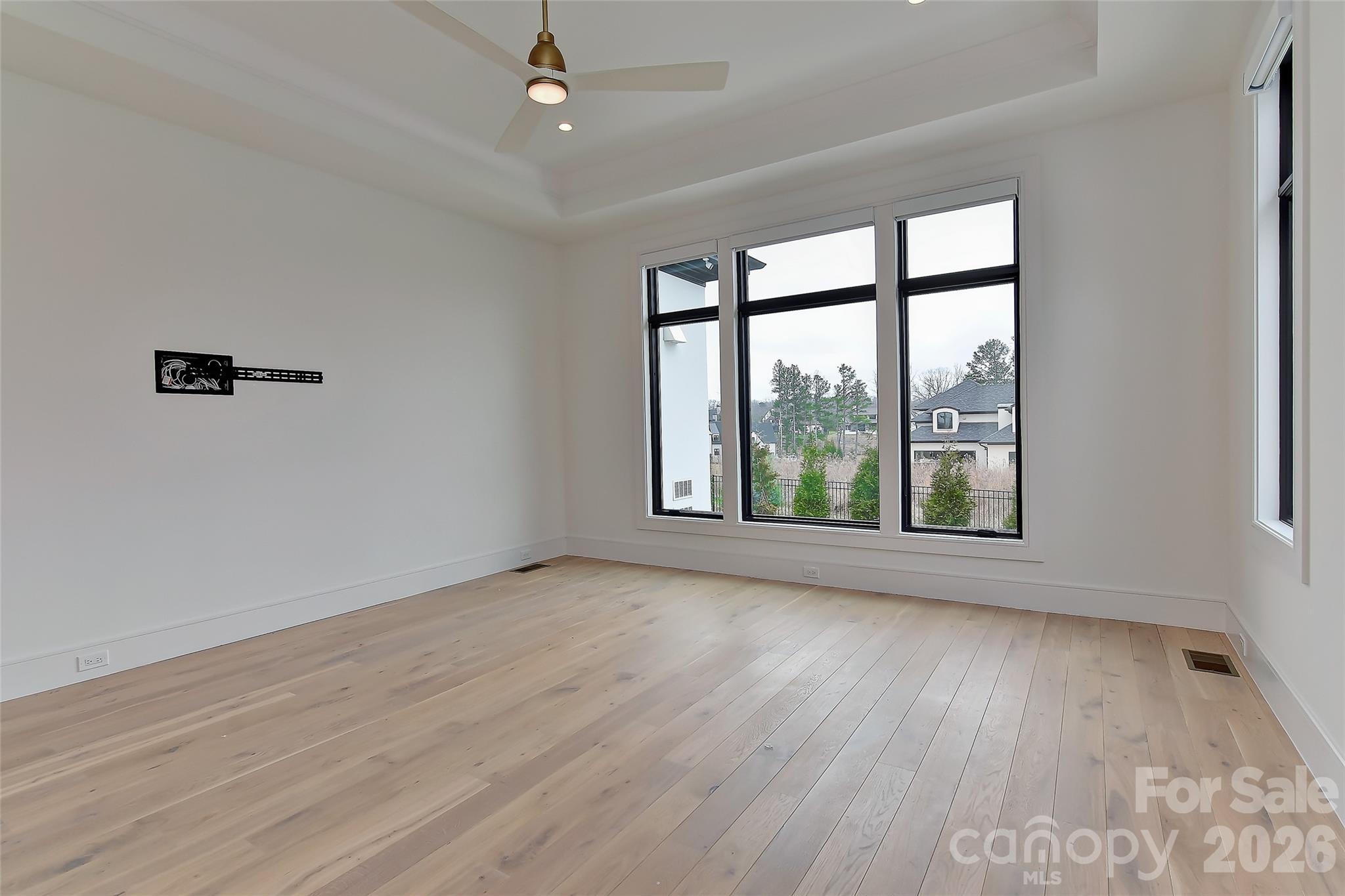 Twin Lakes - Residential