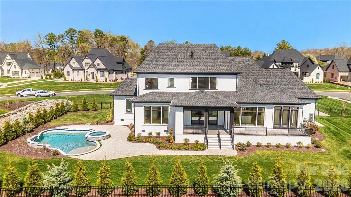 Twin Lakes - Residential