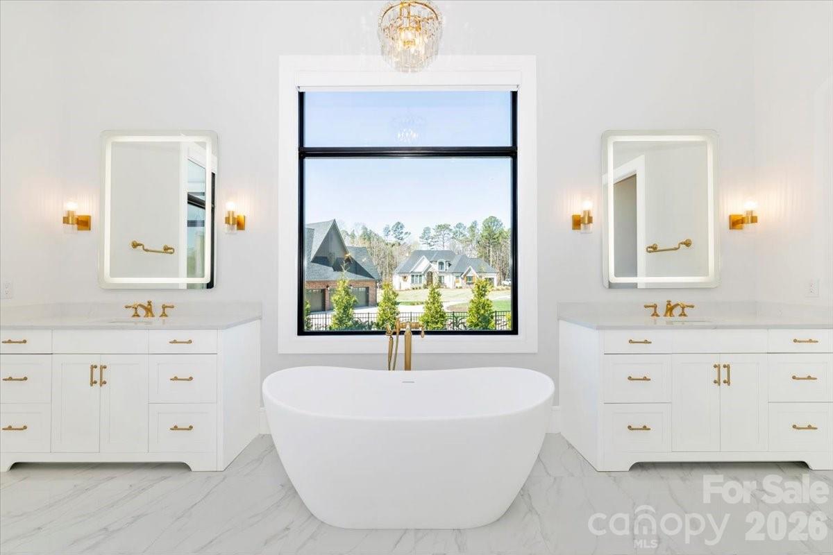 Twin Lakes - Residential