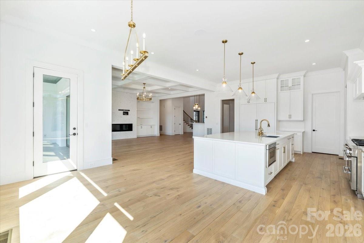 Twin Lakes - Residential
