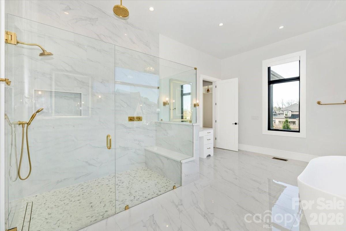 Twin Lakes - Residential