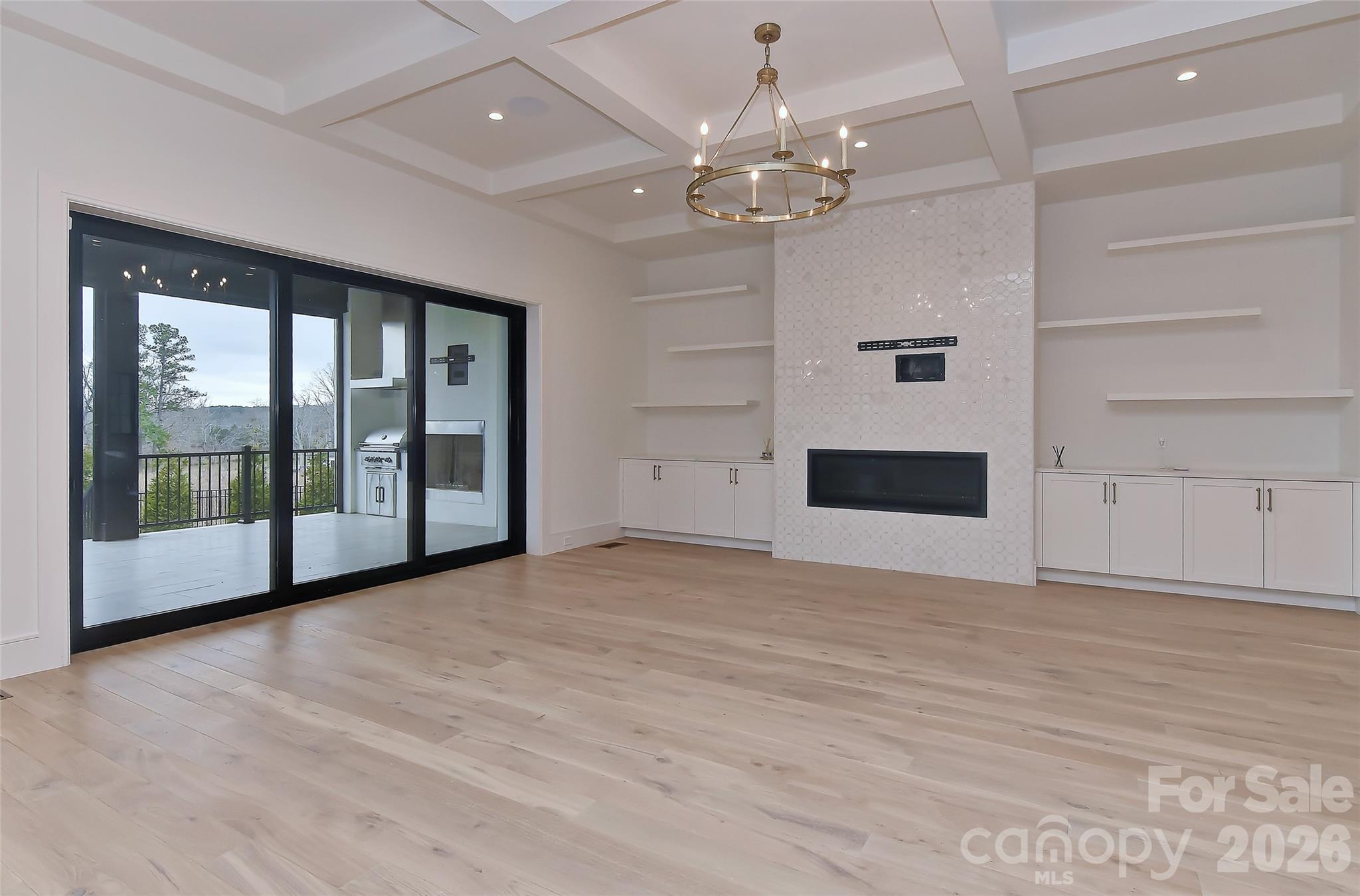 Twin Lakes - Residential