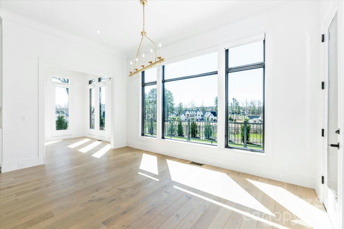 Twin Lakes - Residential
