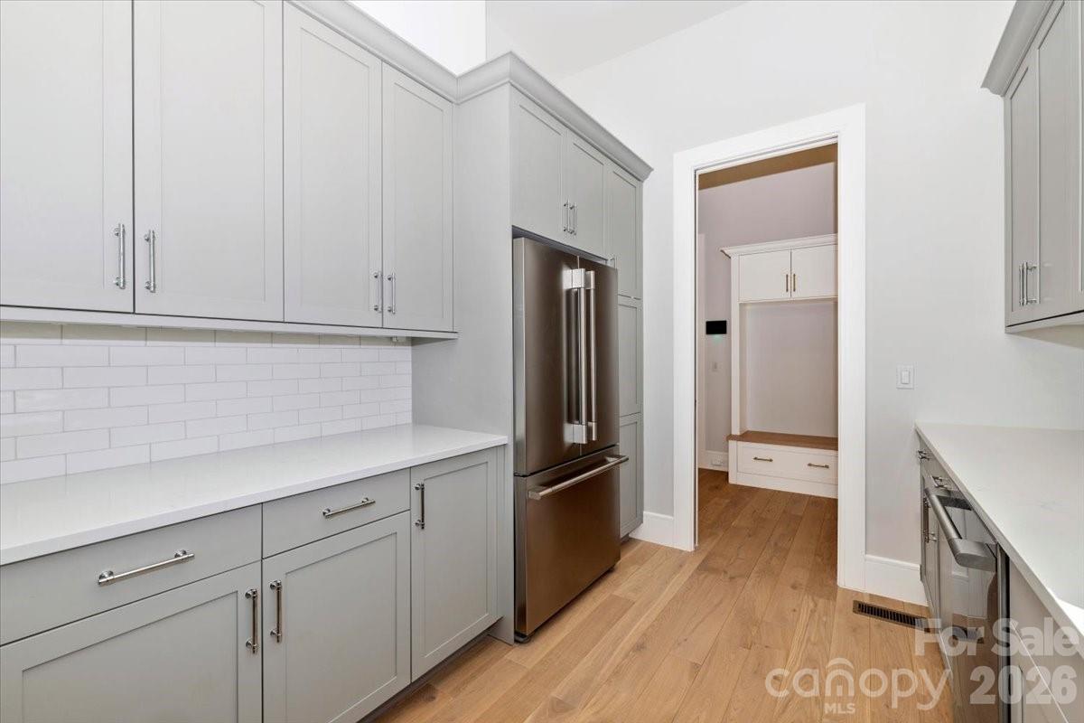 Twin Lakes - Residential