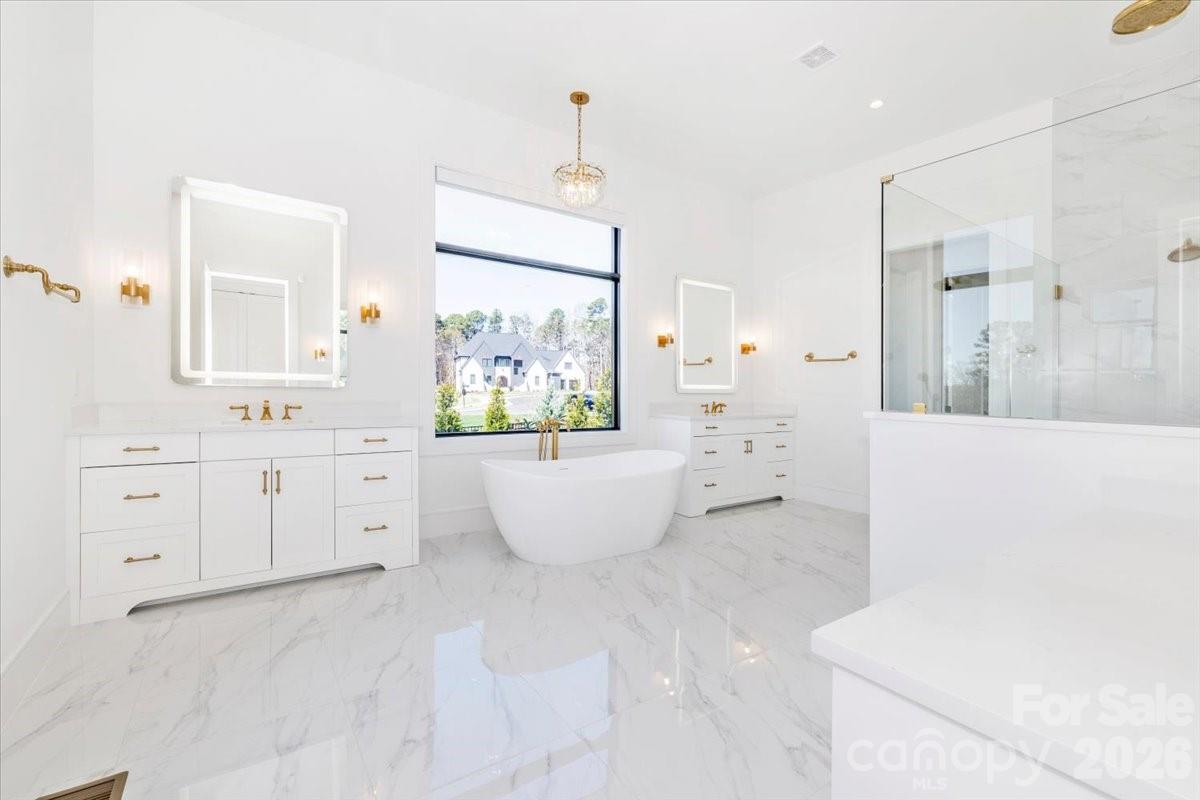Twin Lakes - Residential