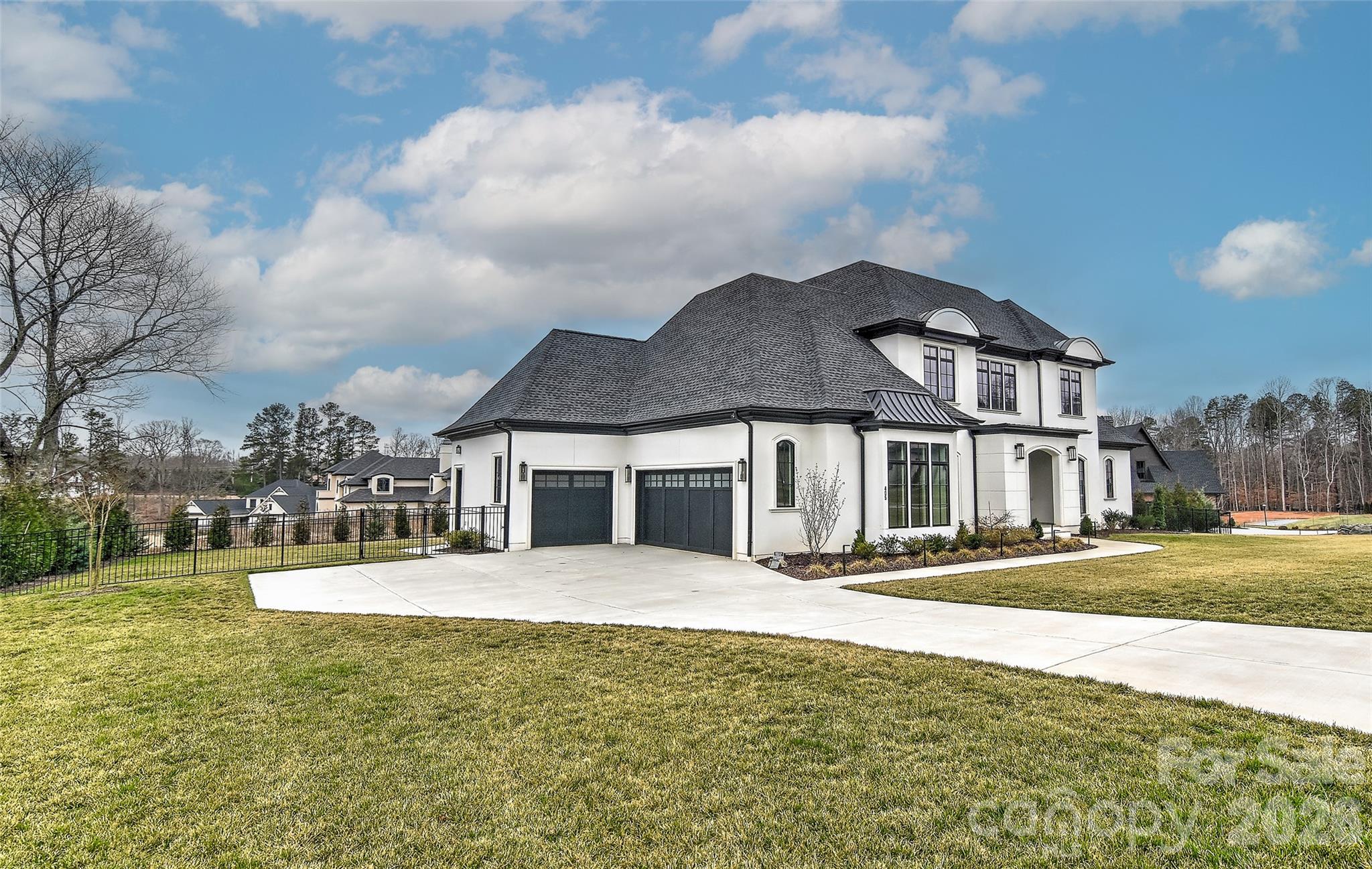 Twin Lakes - Residential